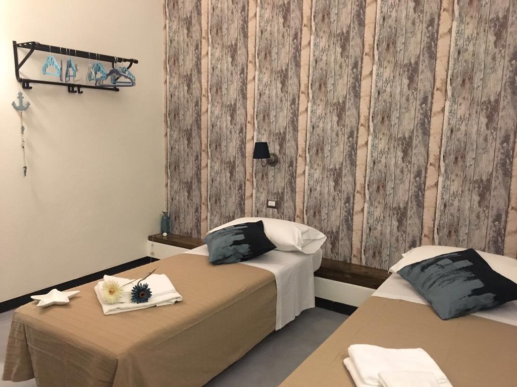 Porta Marina Hotel Специя Екстериор снимка